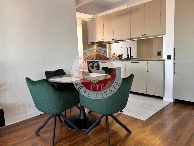 Parcul Carol | 3 camere | Semidecomandat | 89mp | B12045